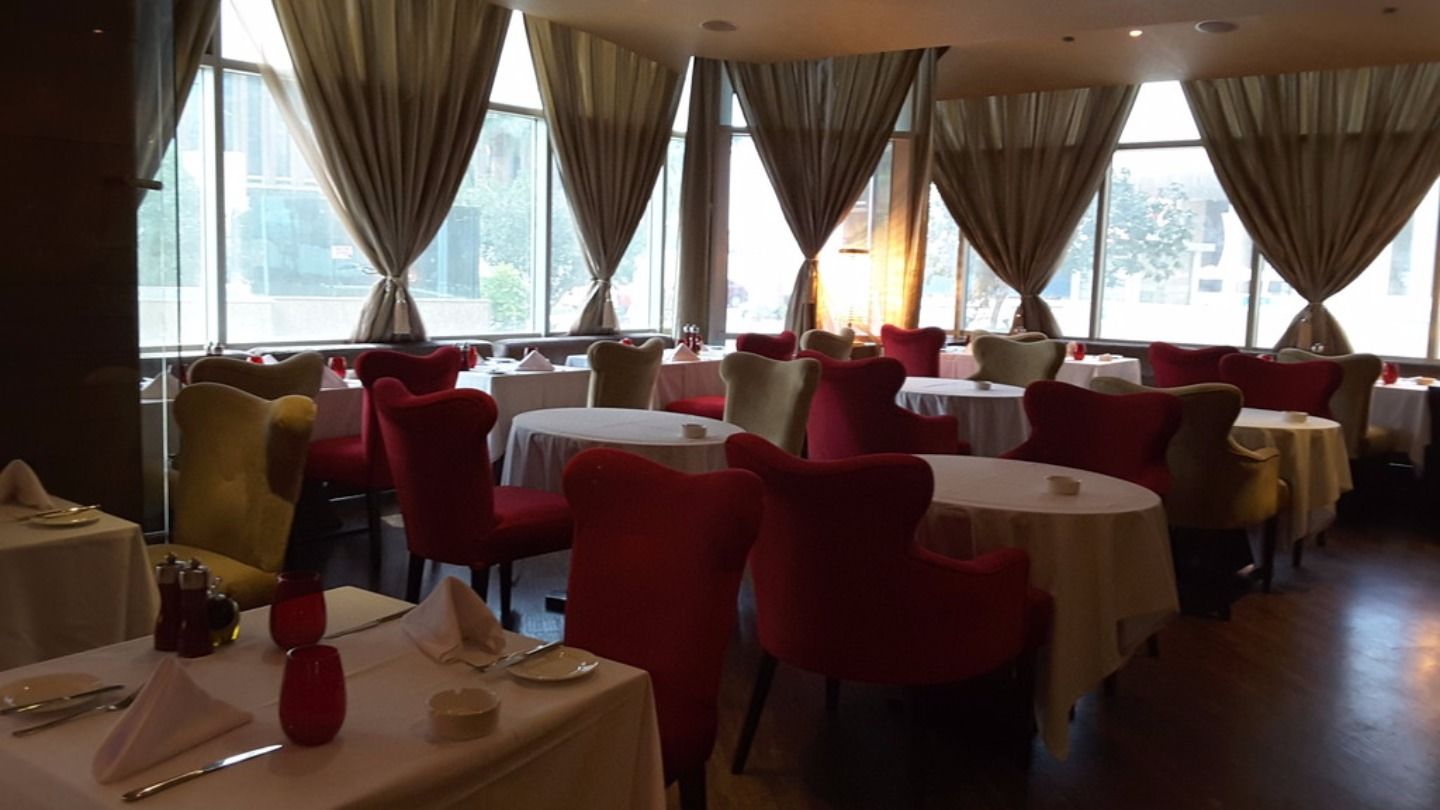 HiDubai-business-frankies-restaurant-food-beverage-restaurants-bars-jumeirah-beach-residence-marsa-dubai-dubai-2