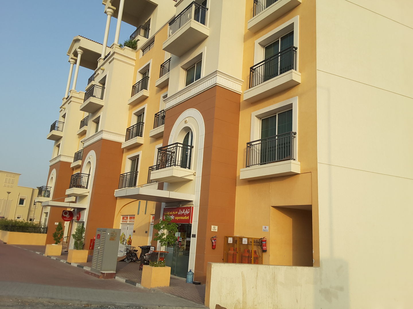 HiDubai-business-triangle-supermarket-shopping-supermarkets-hypermarkets-grocery-stores-jumeirah-village-al-barsha-south-5-dubai