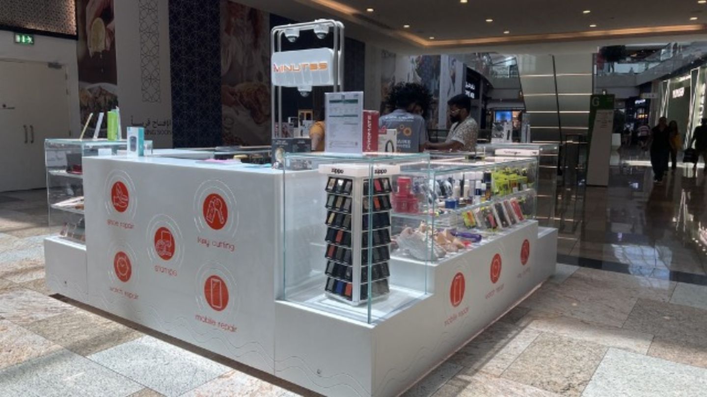 HiDubai-business-minutes-quick-service-shopping-apparel-dubai-festival-city-al-kheeran-1-dubai