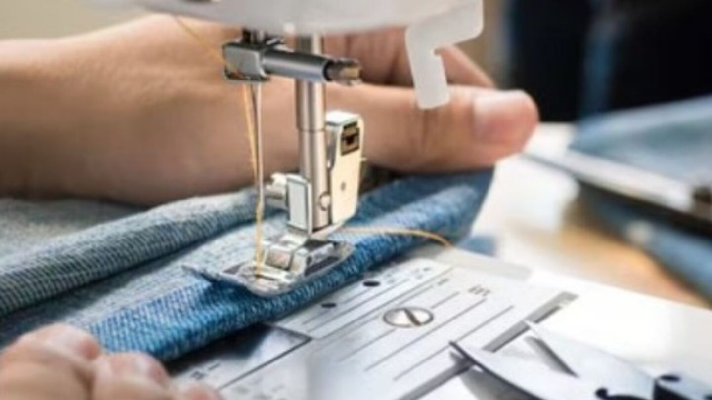 HiDubai-business-cut-and-fold-tailoring-home-tailoring-business-bay-dubai