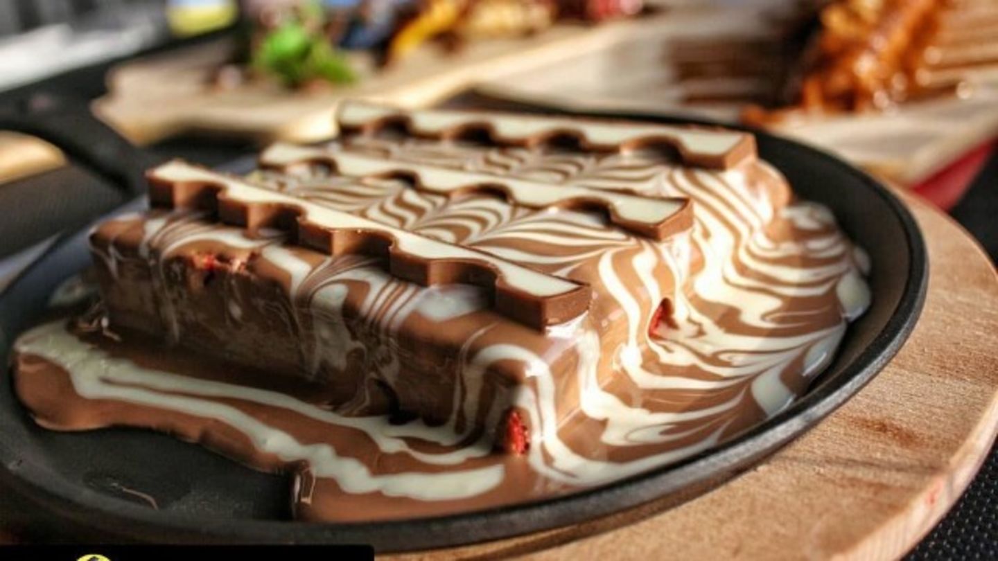 HiDubai-business-freez-time-ice-cream-food-beverage-bakeries-desserts-sweets-warsan-4-dubai