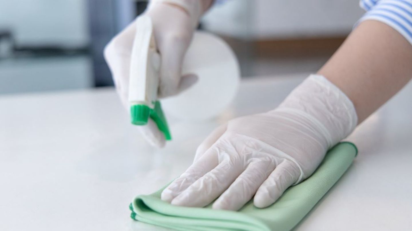 HiDubai-business-new-blossom-cleaning-services-home-cleaning-services-al-muteena-dubai