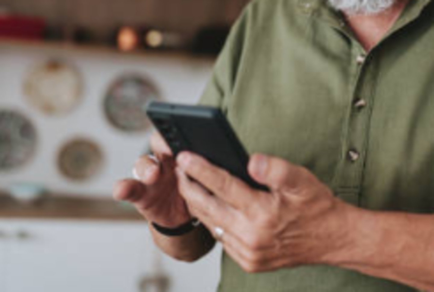 HiDubai-business-final-touch-mobile-phones-accessories-trading-shopping-consumer-electronics-ayal-nasir-dubai