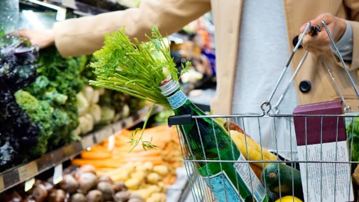 HiDubai-business-lets-go-mini-mart-shopping-supermarkets-hypermarkets-grocery-stores-dubai-marina-marsa-dubai-dubai