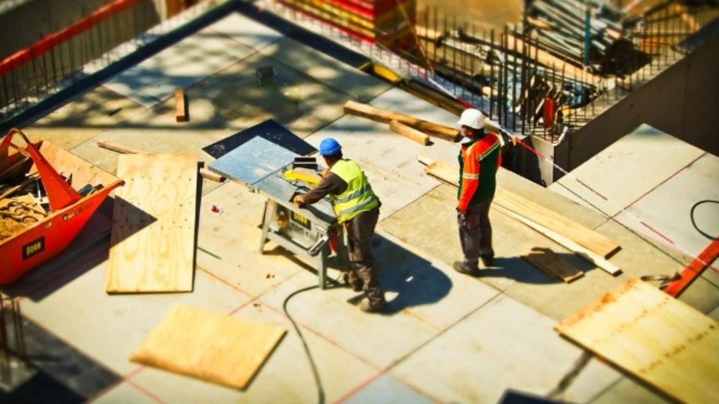 HiDubai-business-hinjam-contracting-construction-heavy-industries-construction-renovation-hor-al-anz-dubai