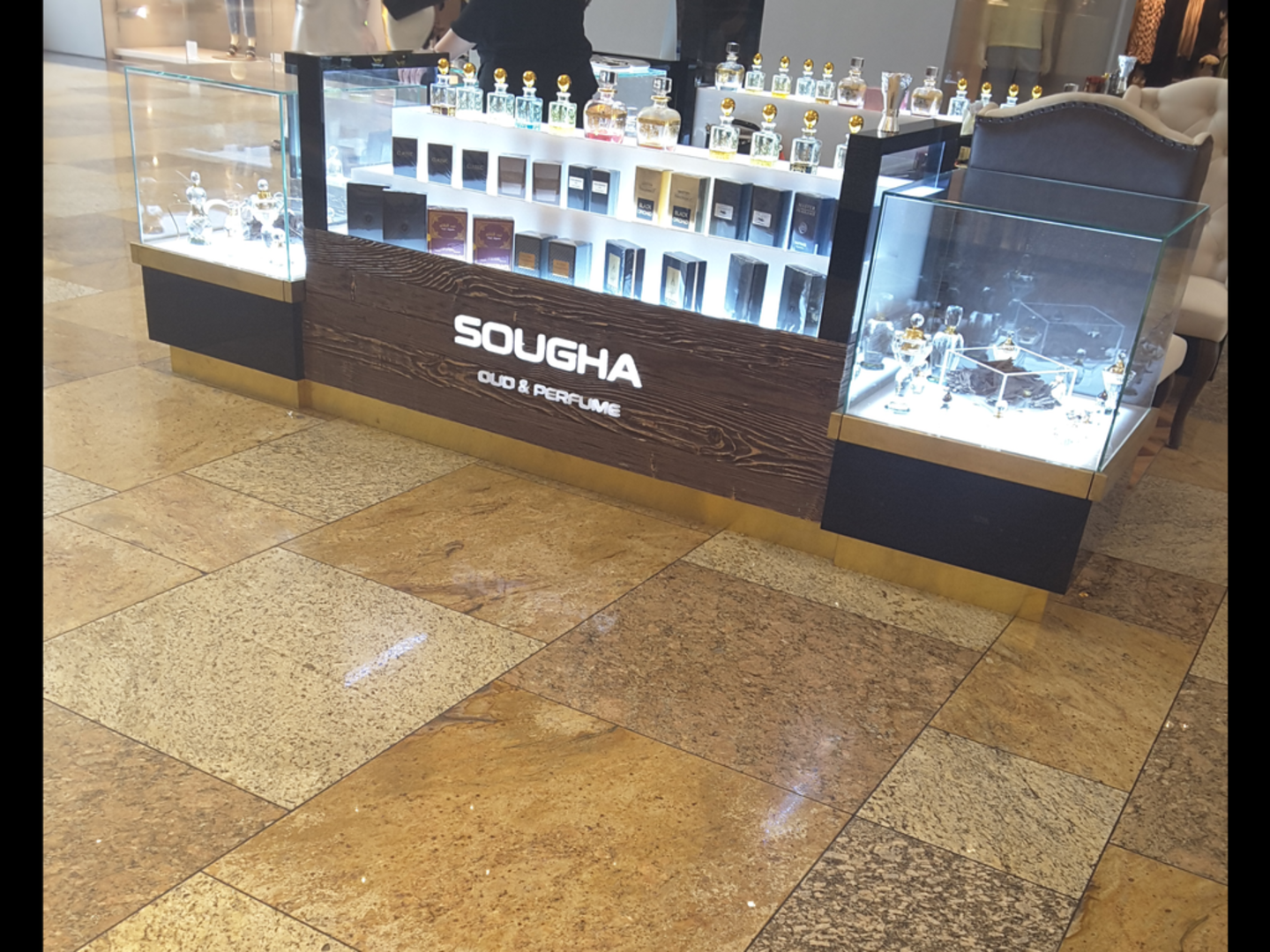 HiDubai-business-sougha-oud-perfumes-shopping-beauty-cosmetics-stores-dubai-festival-city-al-kheeran-1-dubai