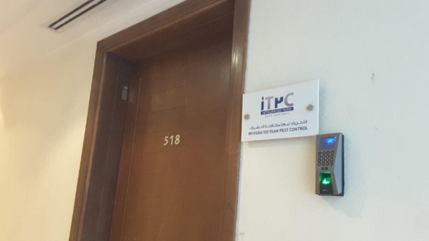 HiDubai-business-integrated-team-pest-control-home-pest-control-disinfection-services-dubai-silicon-oasis-nadd-hessa-dubai
