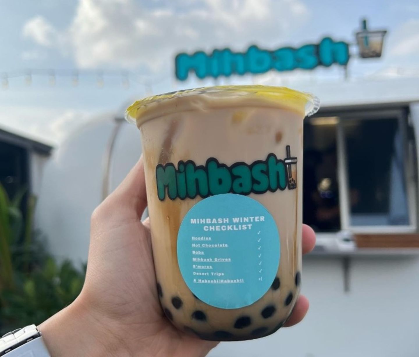 HiDubai-business-mihbash-bubbles-tea-food-beverage-coffee-shops-al-barsha-south-1-dubai