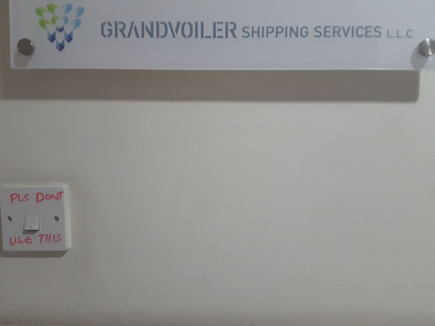 HiDubai-business-grandvoiler-shipping-services-shipping-logistics-sea-cargo-services-umm-hurair-1-dubai-2