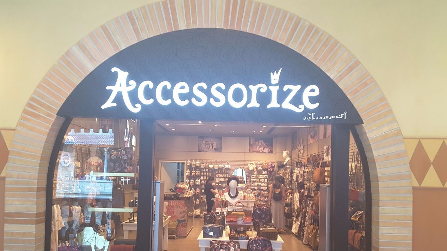 HiDubai-business-accessorize-shopping-fashion-accessories-jumeirah-1-dubai-2