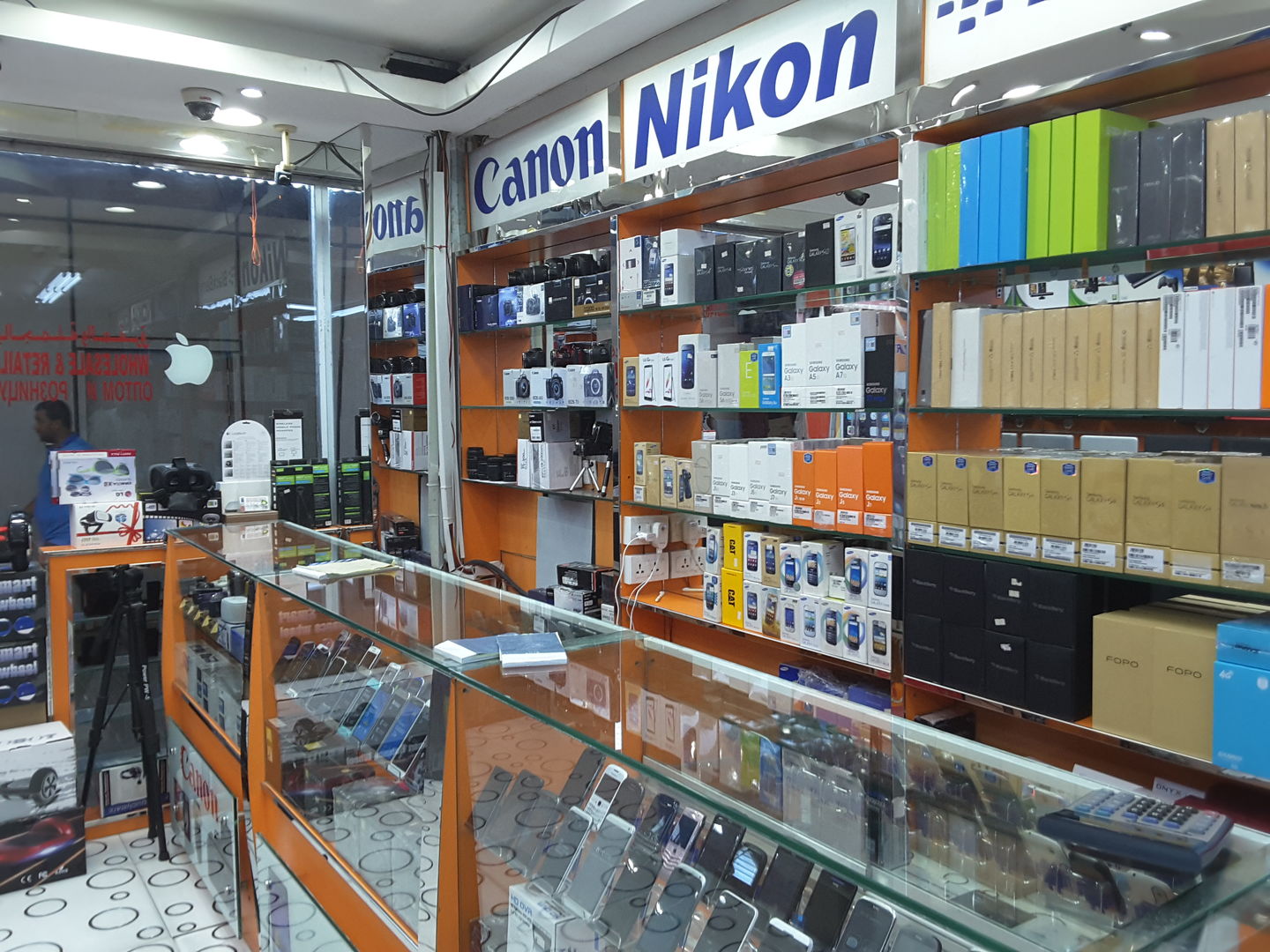 HiDubai-business-mix-parts-shopping-consumer-electronics-baniyas-square-dubai-2