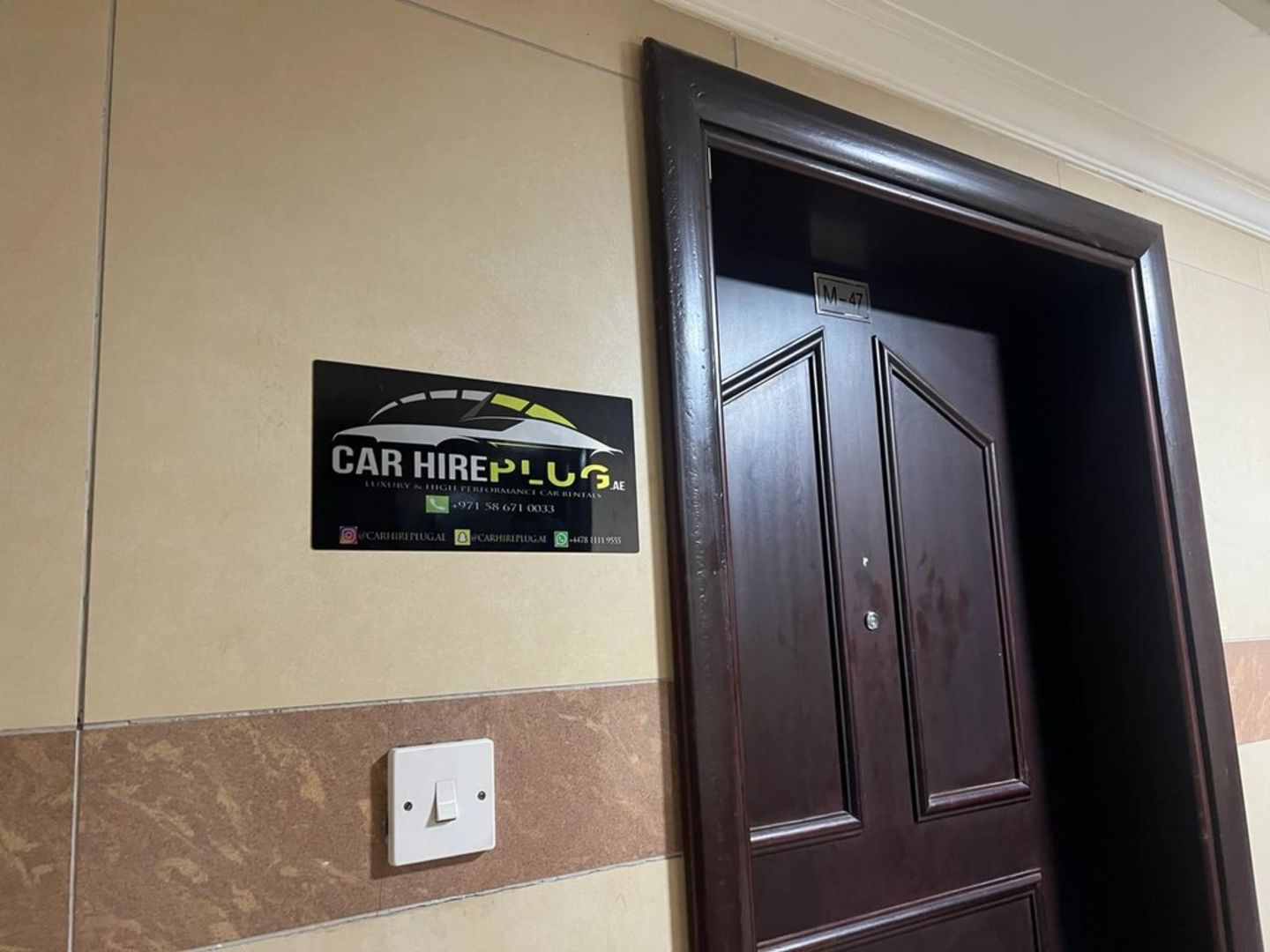 HiDubai-business-car-hire-plug-car-rental-transport-vehicle-services-car-rental-services-hor-al-anz-east-dubai