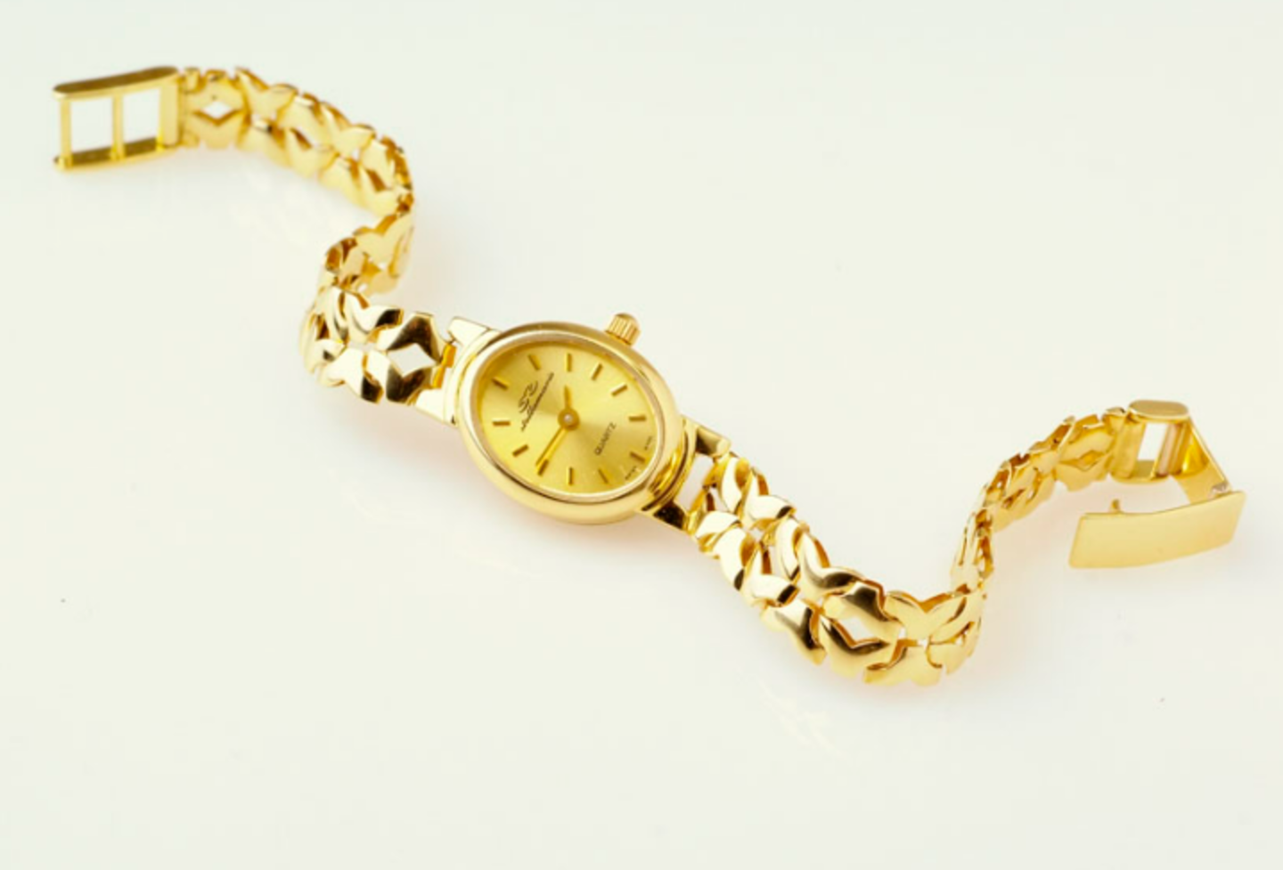HiDubai-business-maison-de-ary-jewellery-shopping-jewellery-precious-stones-al-daghaya-dubai