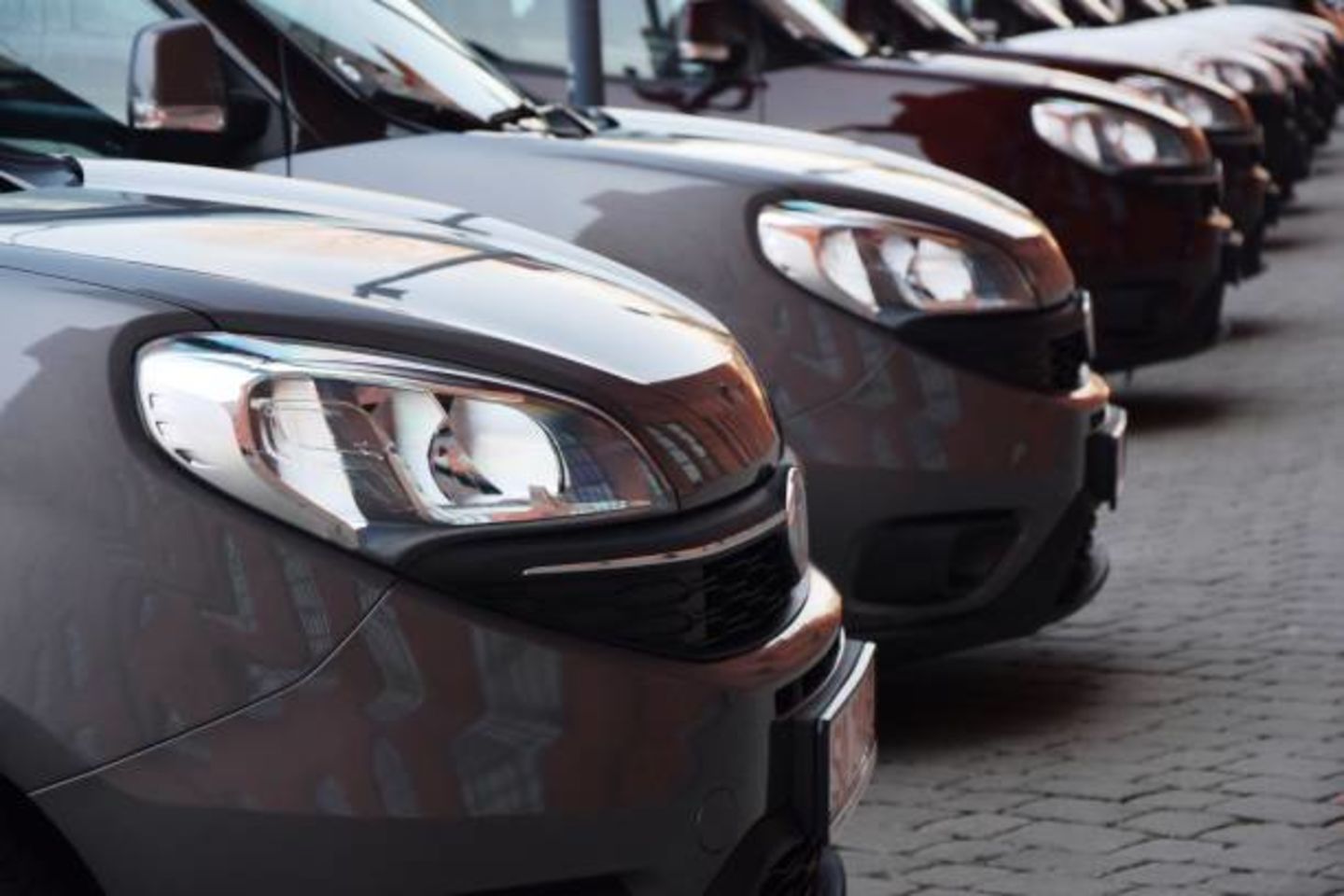 HiDubai-business-happy-move-passenger-transport-and-rent-a-car-transport-vehicle-services-car-rental-services-al-qusais-industrial-2-dubai