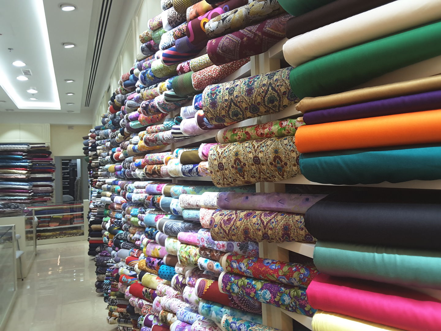 HiDubai-business-felwa-textiles-shopping-apparel-al-rigga-dubai-2