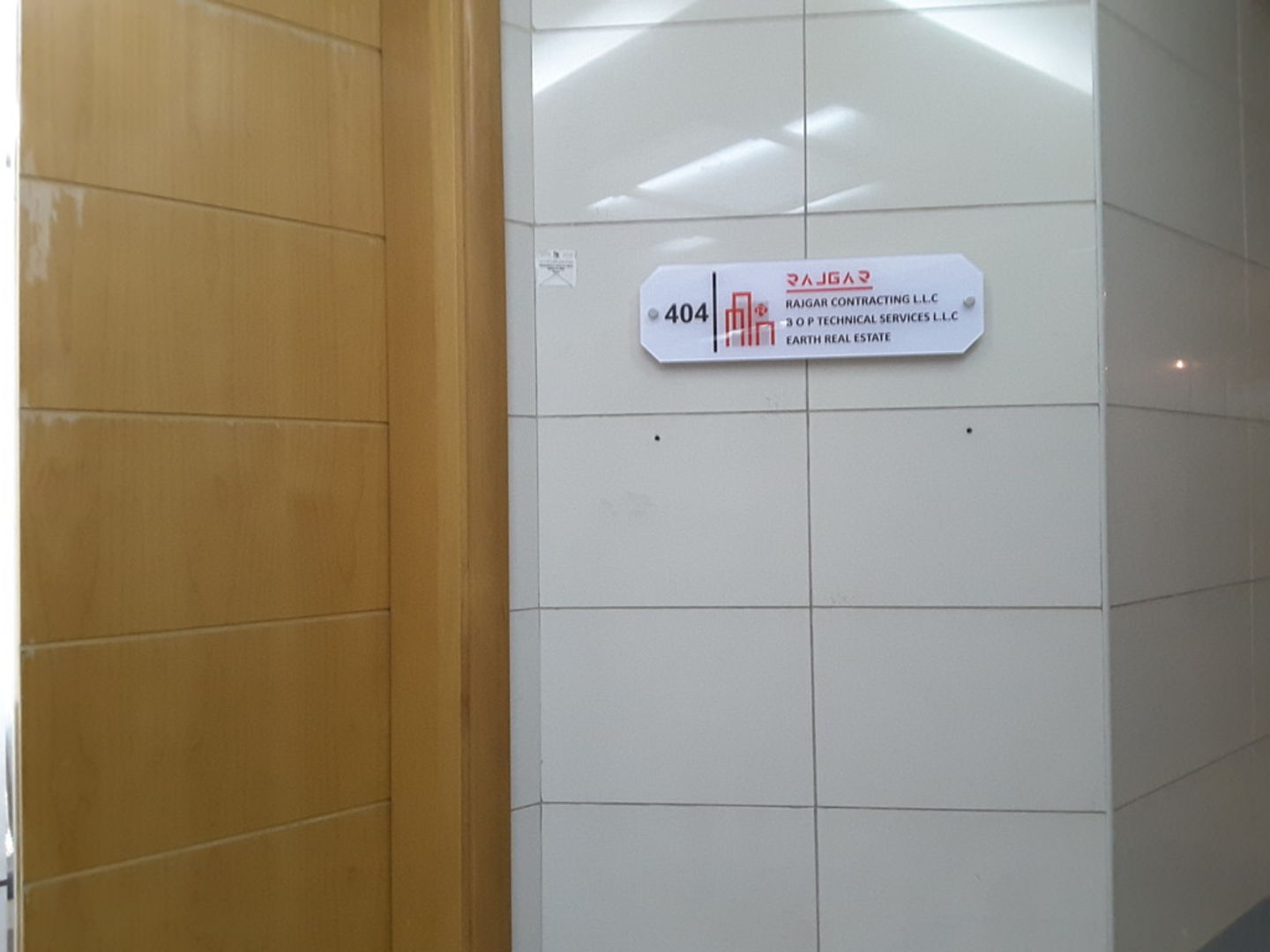 HiDubai-business-earth-real-estate-housing-real-estate-real-estate-agencies-oud-metha-dubai-2