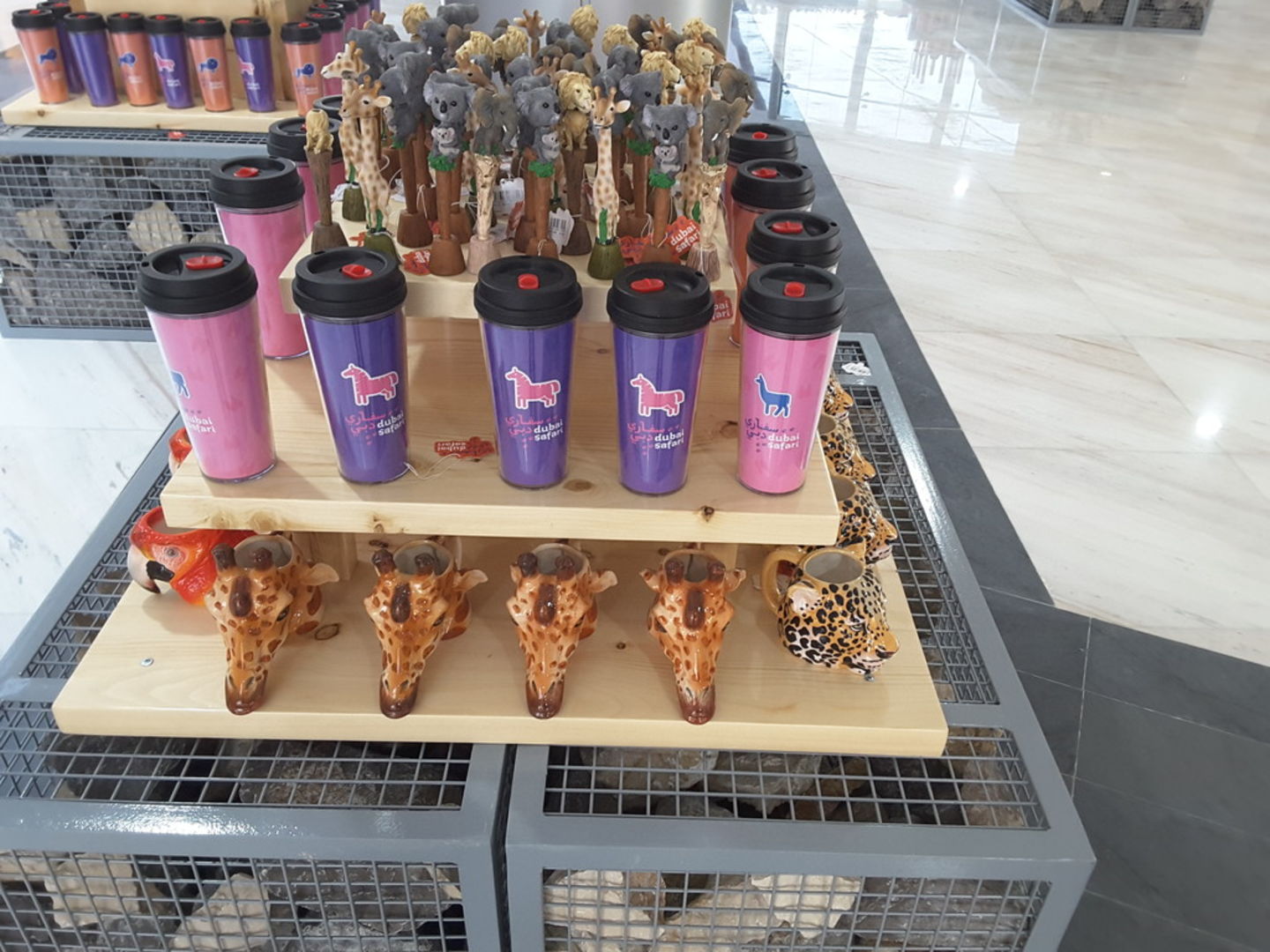 HiDubai-business-dubai-safari-park-entrance-shop-shopping-souvenirs-gifts-al-warqaa-5-dubai-2