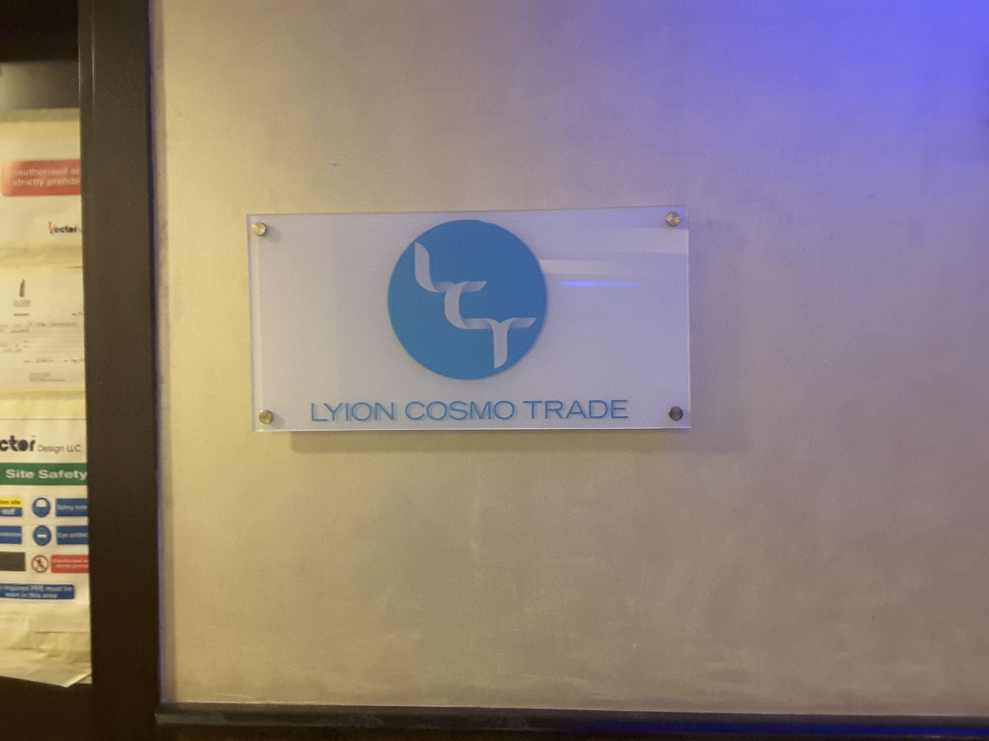 HiDubai-business-lyion-cosmo-trade-b2b-services-distributors-wholesalers-business-bay-dubai-2