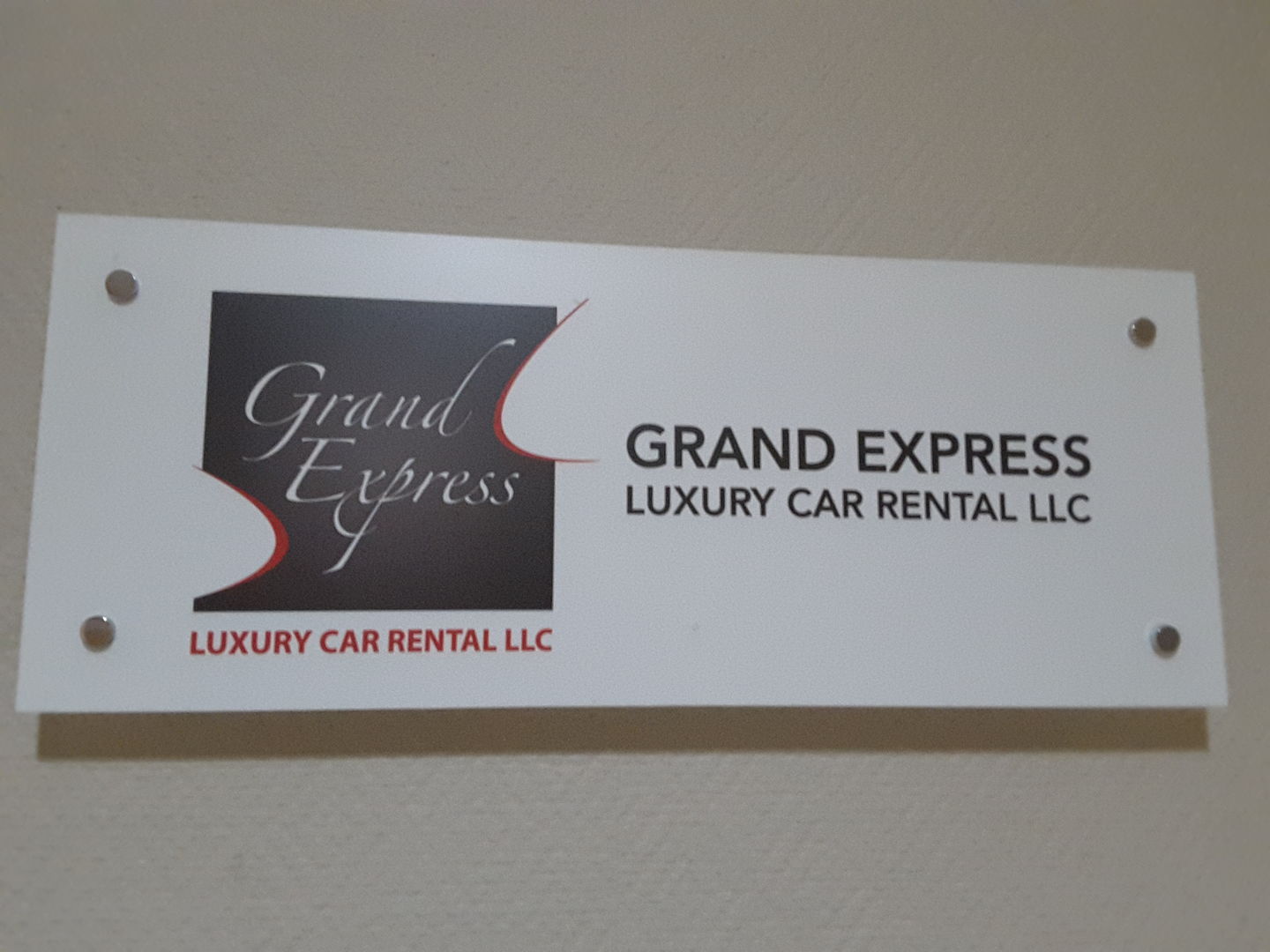 HiDubai-business-grand-express-luxury-car-rental-transport-vehicle-services-car-rental-services-al-quoz-3-dubai-2