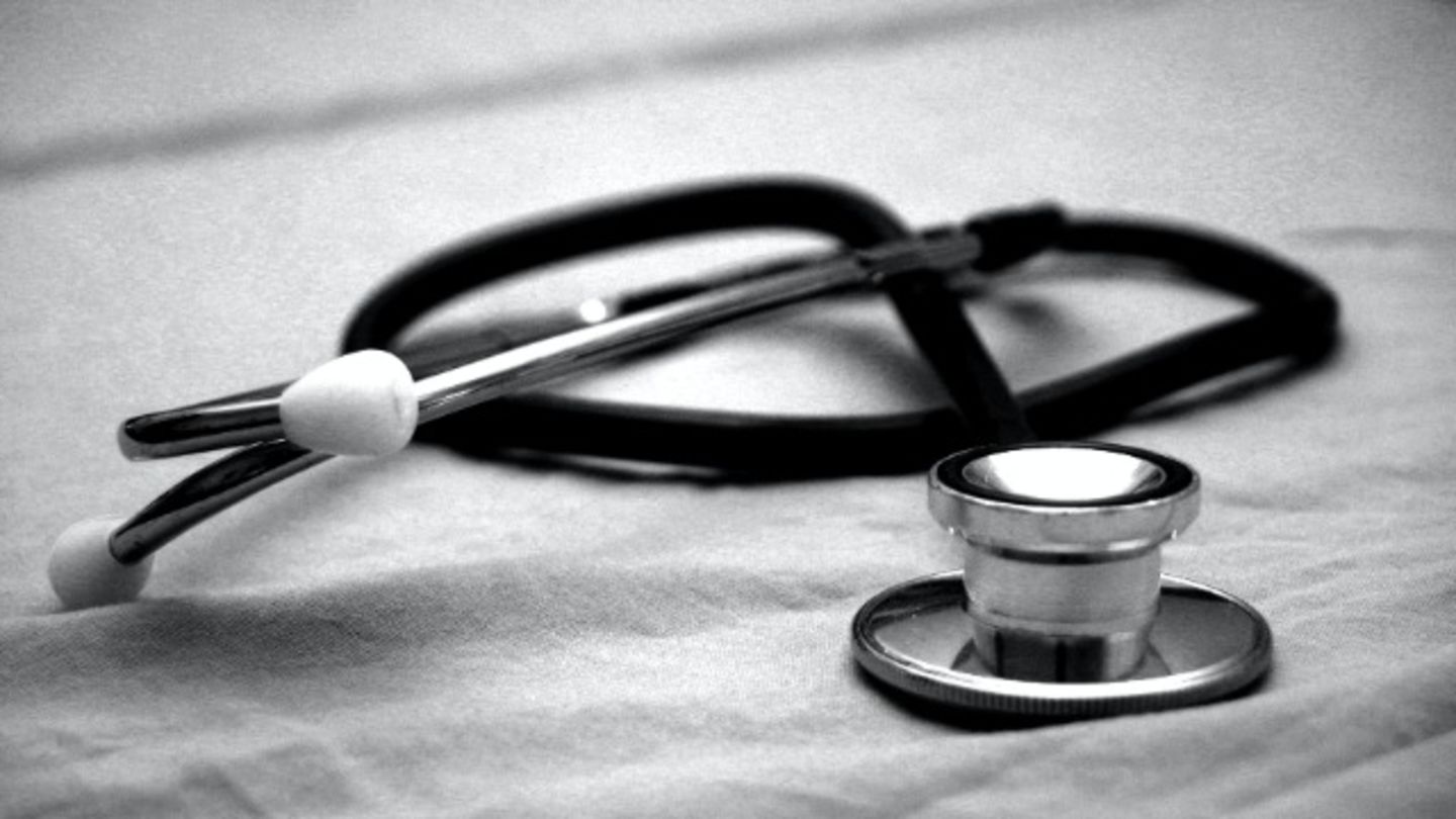 HiDubai-business-mathew-medical-clinic-beauty-wellness-health-hospitals-clinics-al-daghaya-dubai