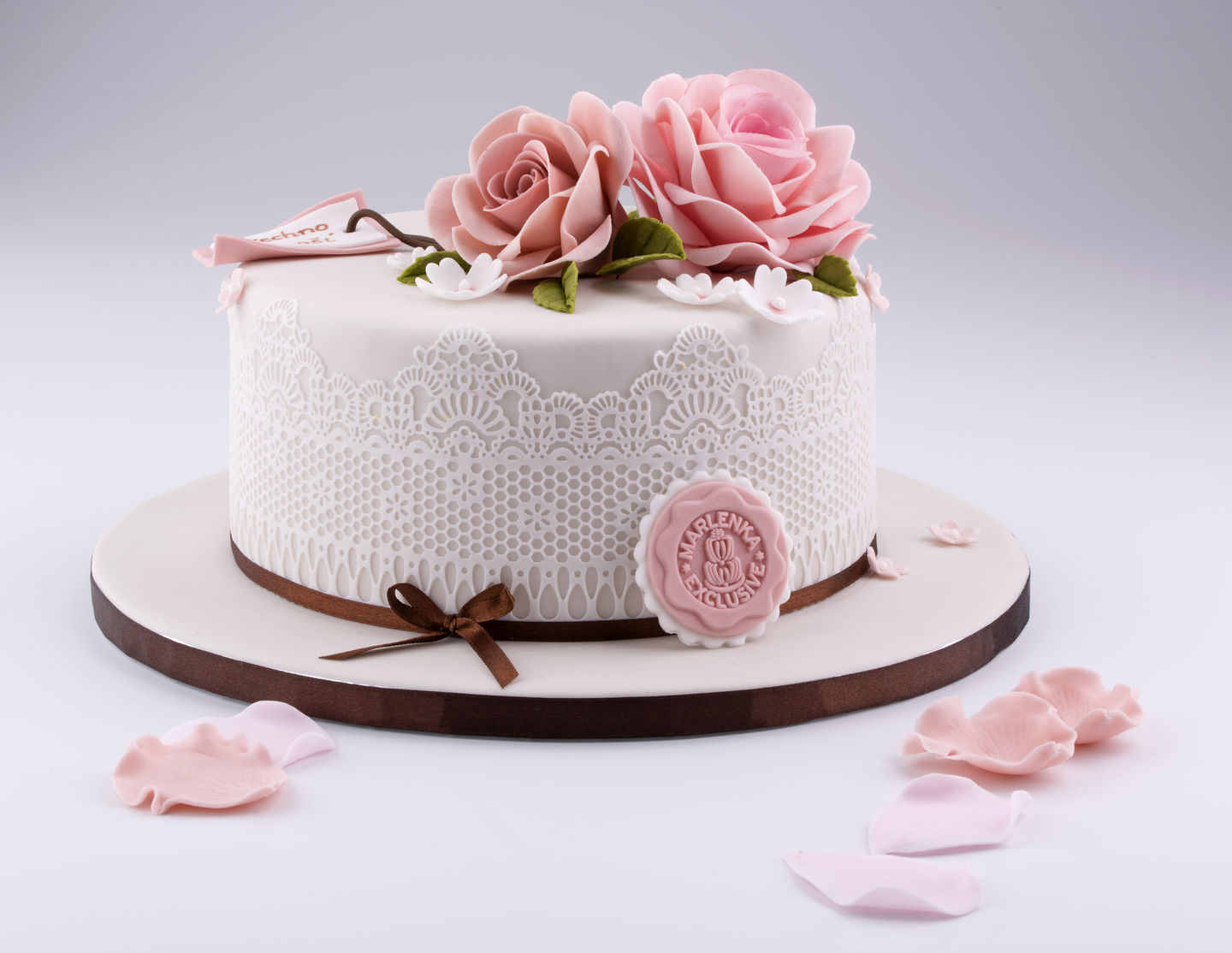 HiDubai-business-almart-food-beverage-bakeries-desserts-sweets-sheikh-zayed-road-1-trade-centre-2-dubai