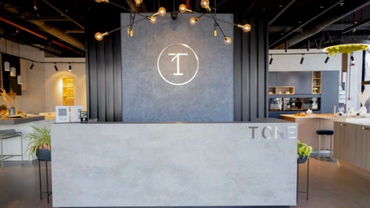 HiDubai-business-t-one-universal-studio-shopping-kitchen-dining-al-safa-1-dubai