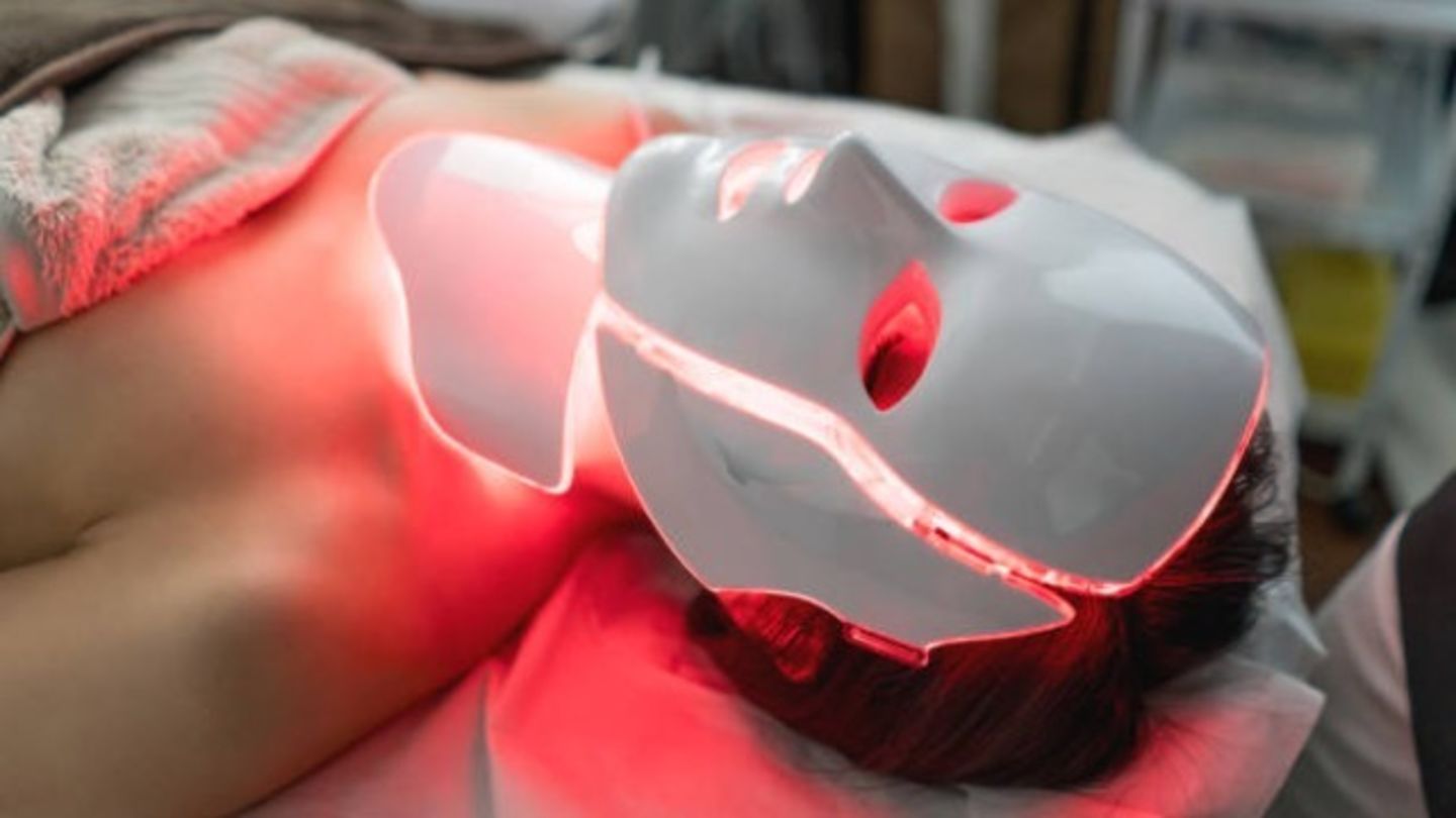 HiDubai-business-eternal-vitality-clinic-beauty-wellness-health-specialty-clinics-umm-suqeim-2-dubai