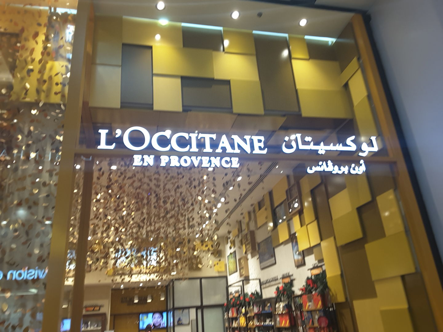 HiDubai-business-loccitane-shopping-beauty-cosmetics-stores-al-barsha-1-dubai-2
