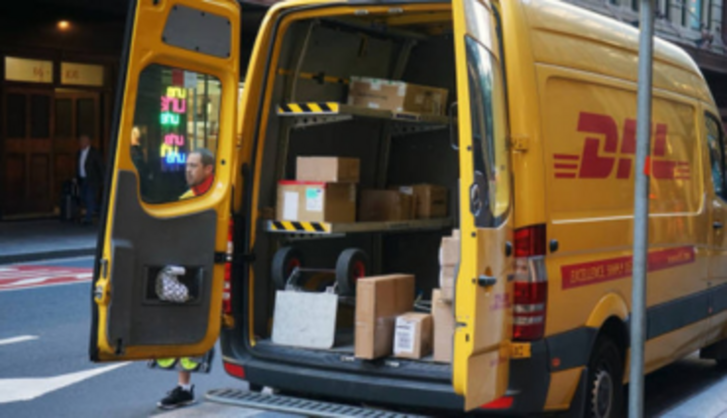 HiDubai-business-dhl-shipping-logistics-courier-delivery-services-al-garhoud-dubai-2