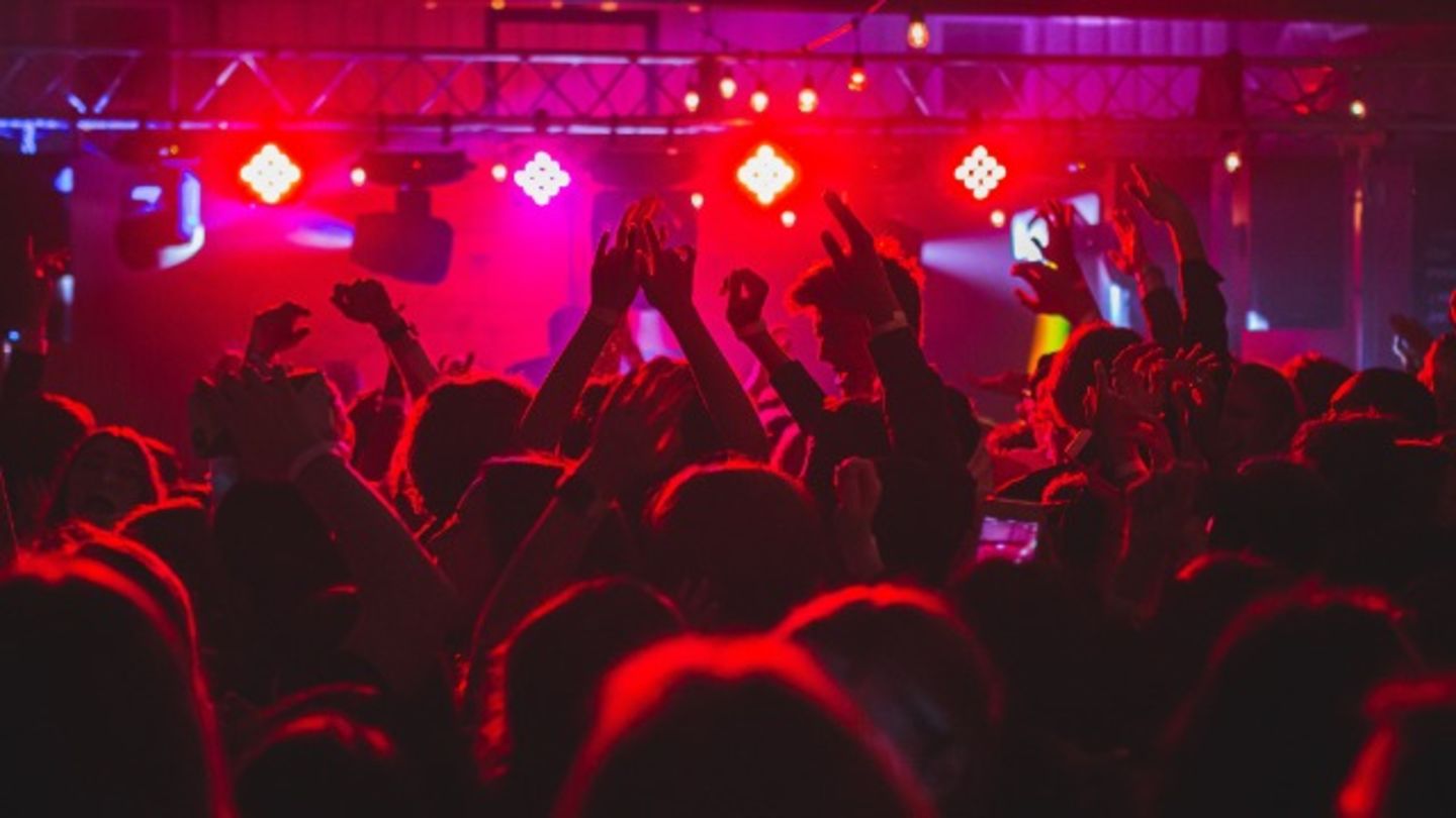 HiDubai-business-dil-ruba-night-club-leisure-culture-nightclubs-al-fahidi-al-souq-al-kabeer-dubai