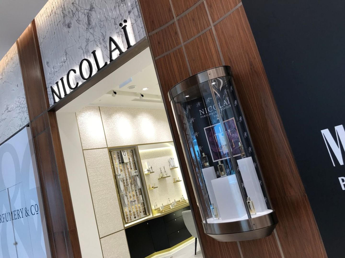 HiDubai-business-nicolai-parfumeur-createur-paris-shopping-beauty-cosmetics-stores-burj-khalifa-dubai