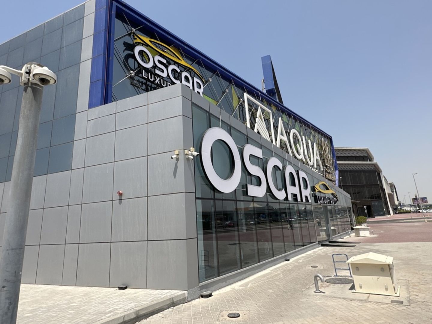 HiDubai-business-oscar-luxury-auto-transport-vehicle-services-car-showrooms-service-centres-umm-al-sheif-dubai