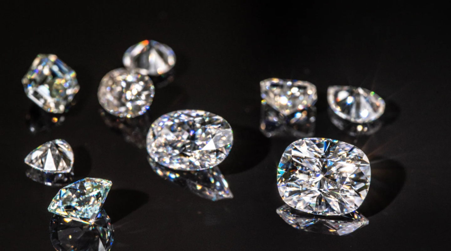 HiDubai-business-sarrita-jewellery-shopping-jewellery-precious-stones-corniche-deira-dubai