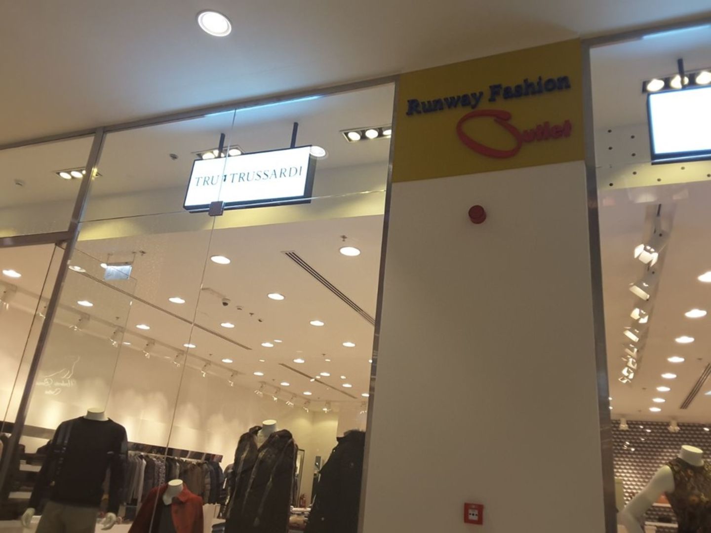 HiDubai-business-runway-fashion-shopping-apparel-umm-nahad-1-dubai-2