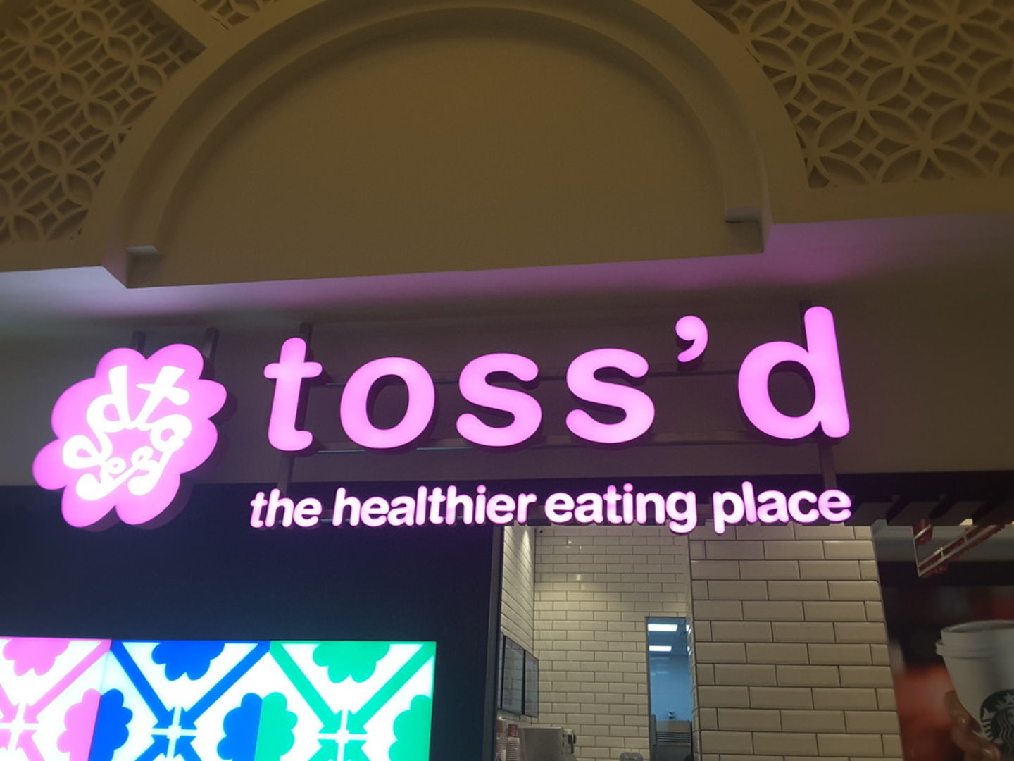 HiDubai-business-tossed-food-beverage-restaurants-bars-the-palm-jumeirah-nakhlat-jumeirah-dubai-2