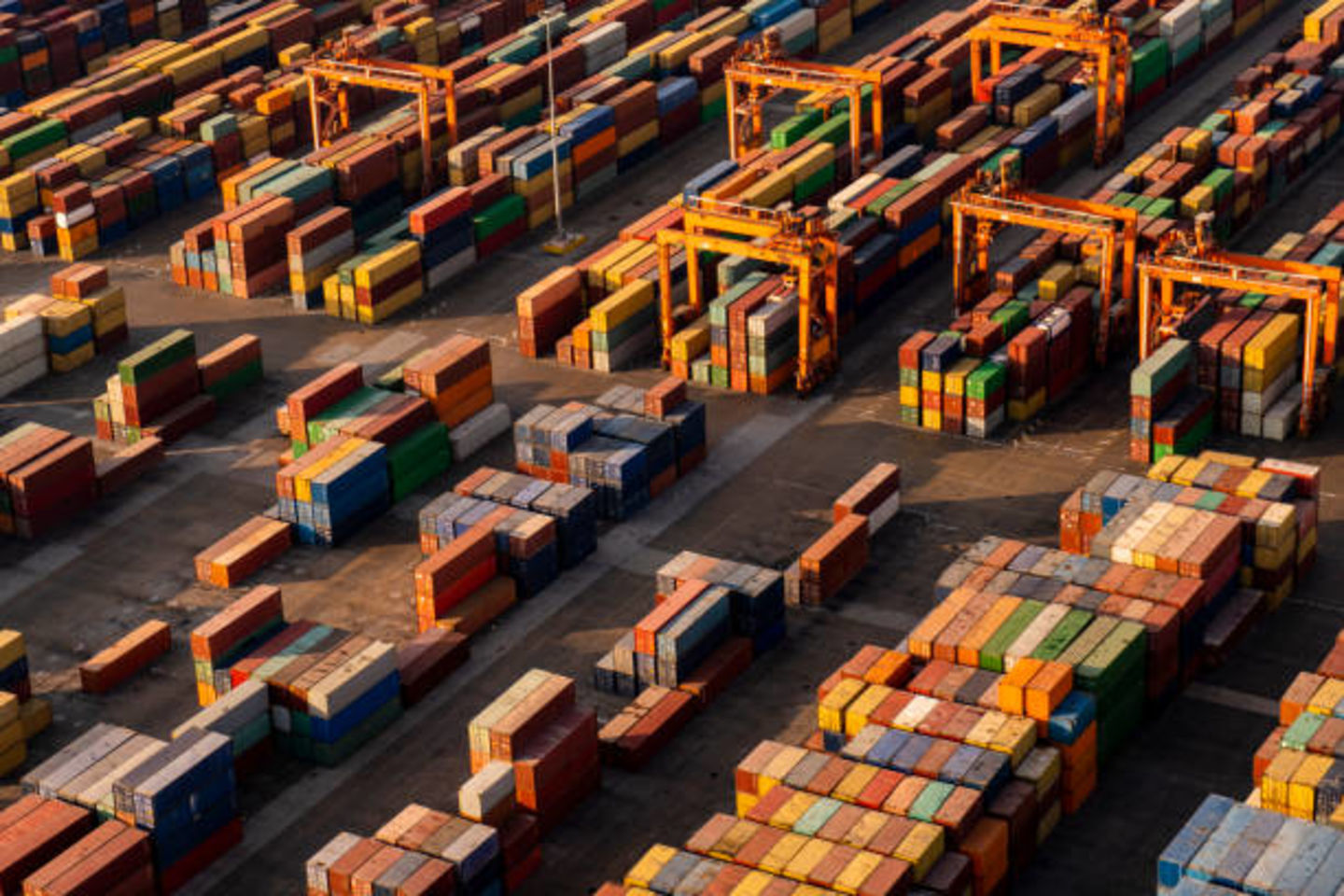 HiDubai-business-best-express-cargo-shipping-logistics-air-cargo-services-muhaisnah-2-dubai