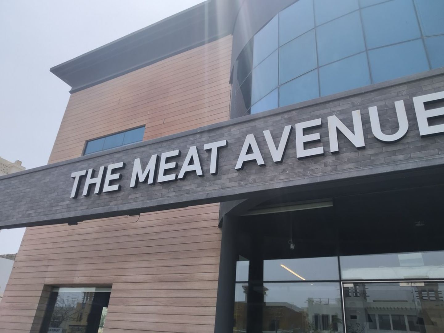 HiDubai-business-the-meat-avenue-shopping-supermarkets-hypermarkets-grocery-stores-umm-suqeim-1-dubai