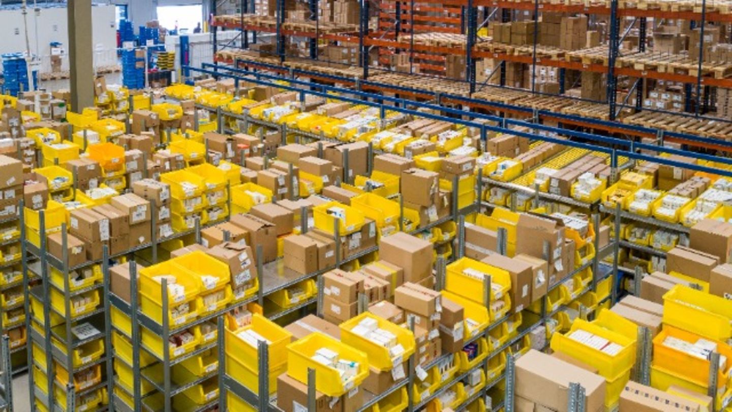 HiDubai-business-storm-sea-cargo-services-shipping-logistics-sea-cargo-services-al-buteen-dubai