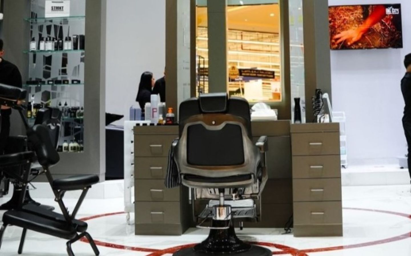 HiDubai-business-big-city-barbershop-beauty-wellness-health-beauty-salons-umm-hurair-2-dubai