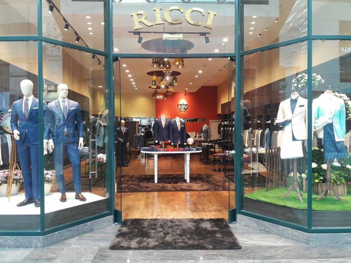 HiDubai-business-ricci-di-florence-shopping-apparel-dubai-festival-city-al-kheeran-1-dubai