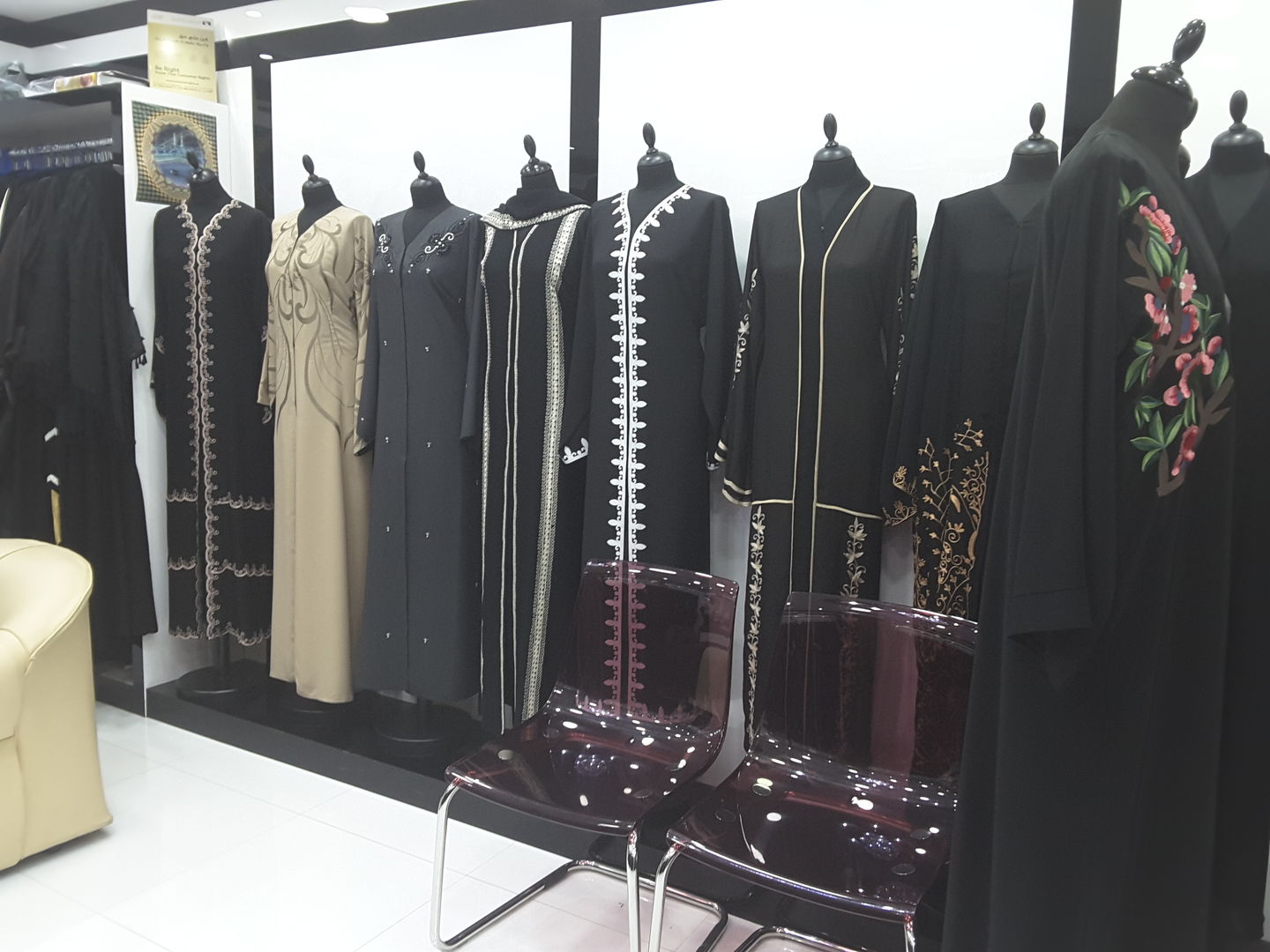 HiDubai-business-taj-al-ameera-abaya-home-tailoring-hor-al-anz-east-dubai-2