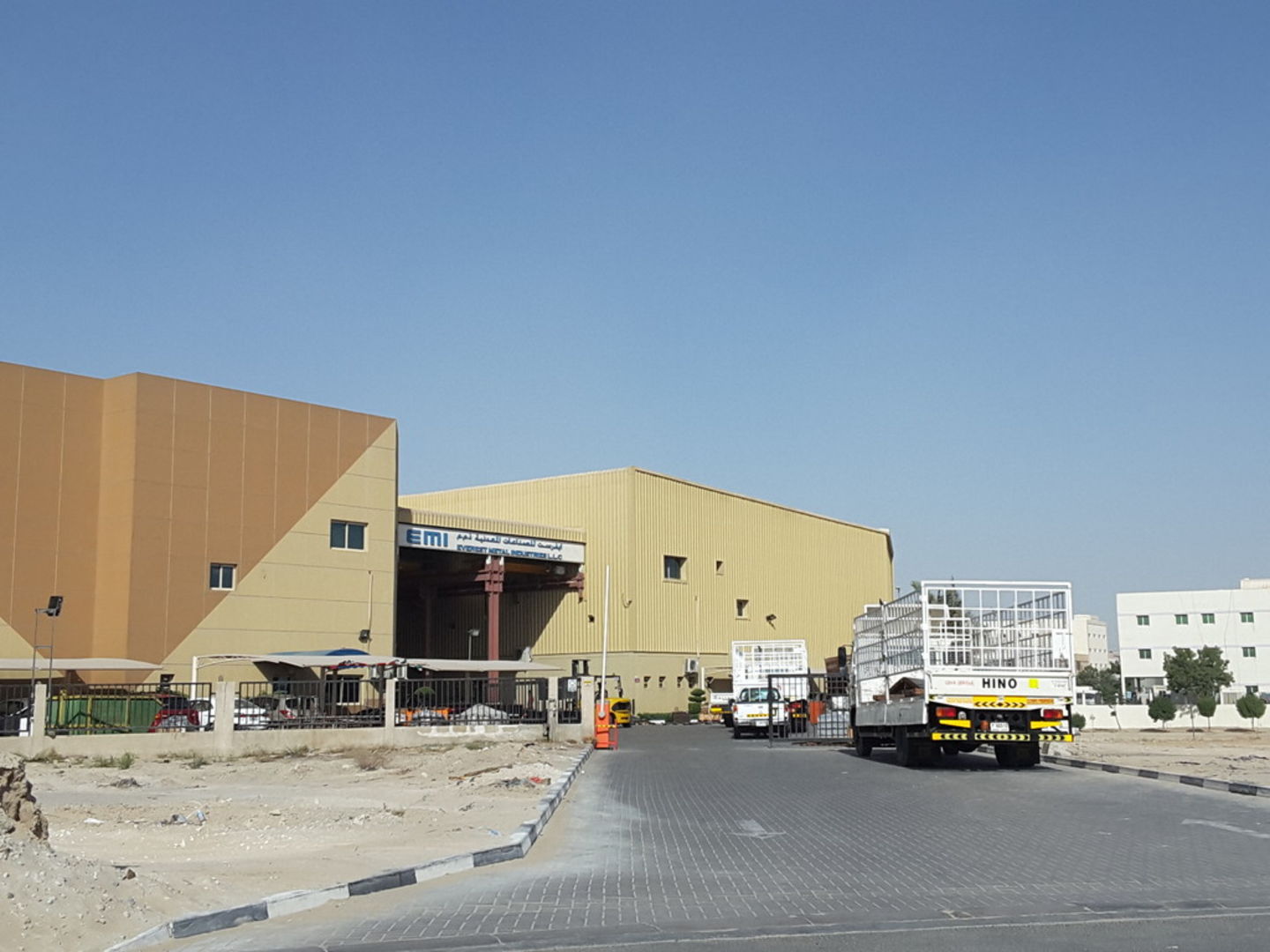 HiDubai-business-everest-metal-industries-construction-heavy-industries-chemical-metal-companies-dubai-investment-park-2-dubai-2