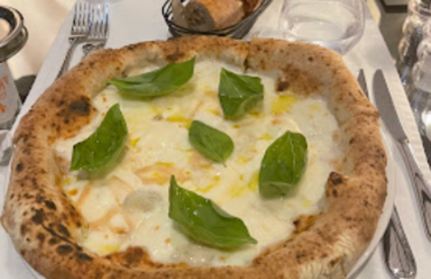 HiDubai-business-luna-rossa-restaurant-food-beverage-restaurants-bars-business-bay-dubai