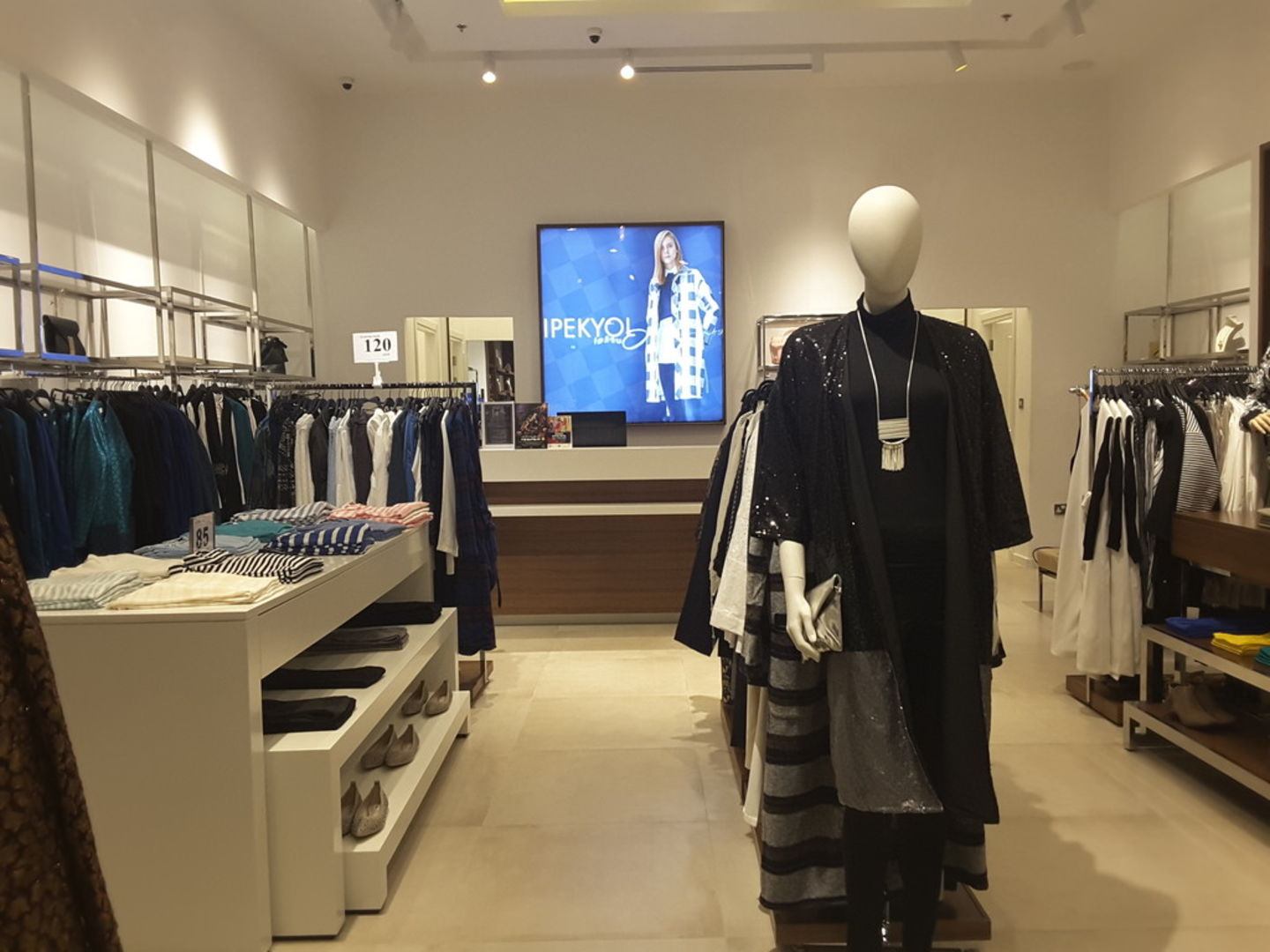 HiDubai-business-ipekyol-shopping-apparel-umm-nahad-1-dubai