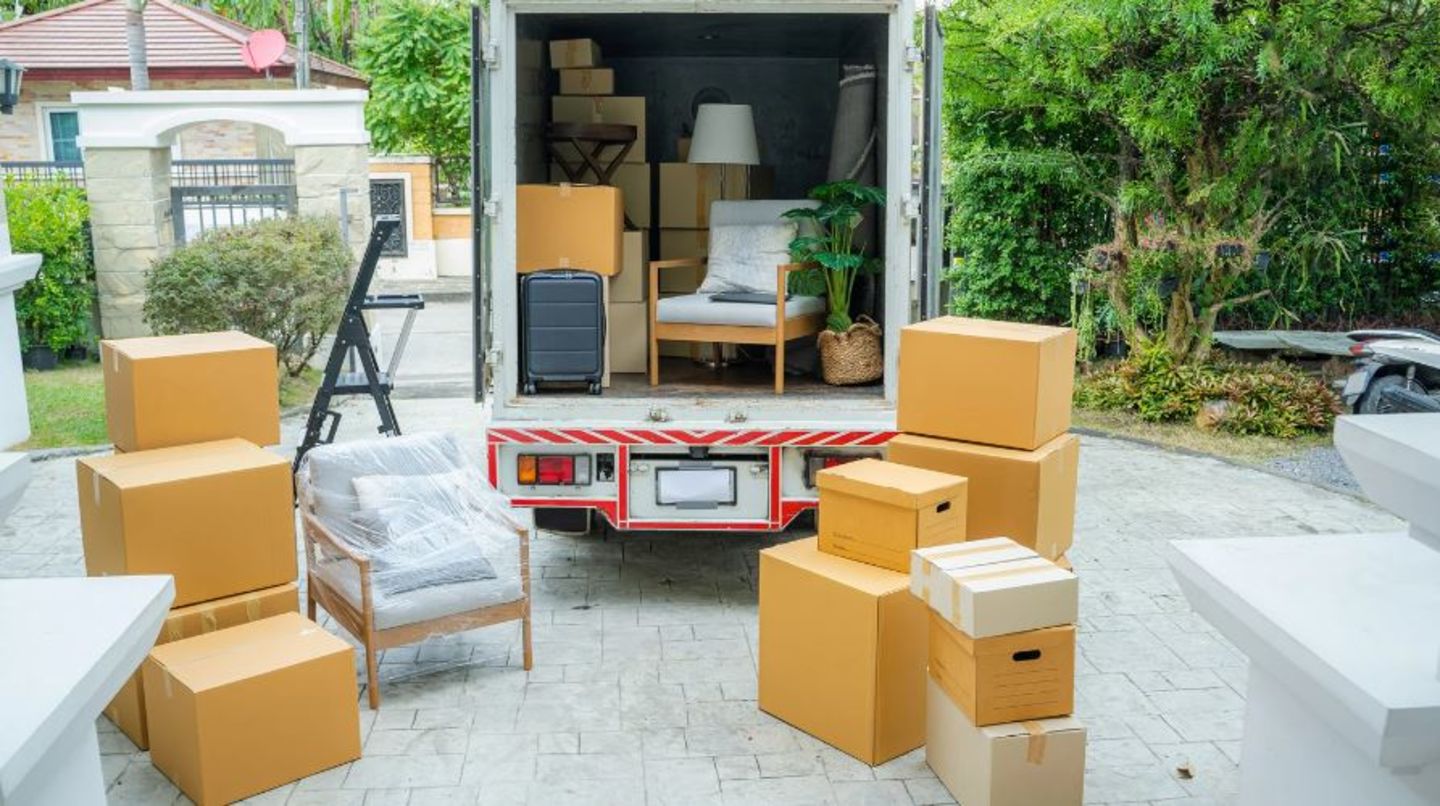 HiDubai-business-first-class-movers-packers-shipping-logistics-moving-storage-services-dubai-media-city-al-sufouh-2-dubai