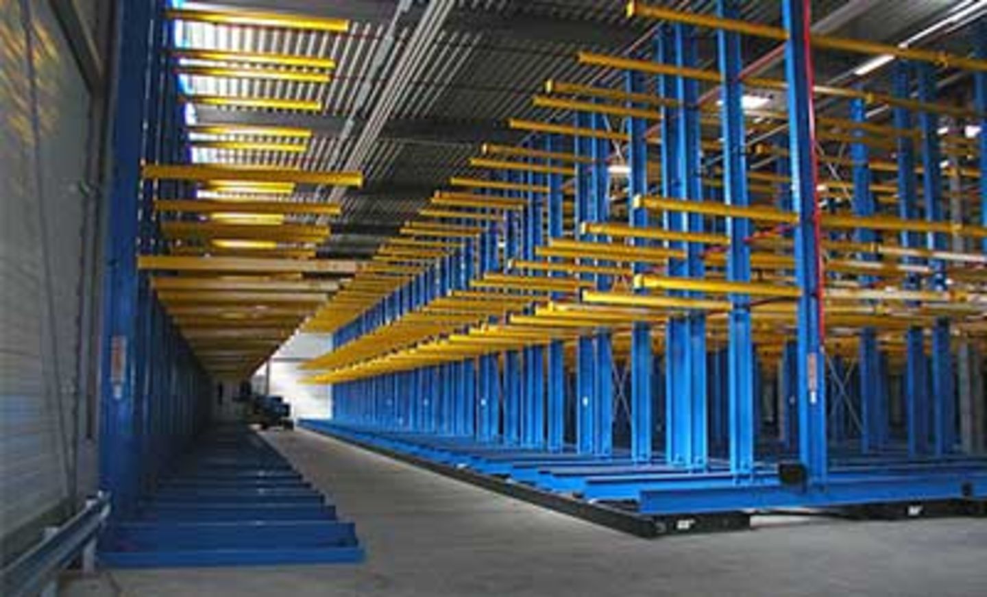 HiDubai-business-milestone-arabia-trading-shipping-logistics-shelving-warehousing-services-port-saeed-dubai