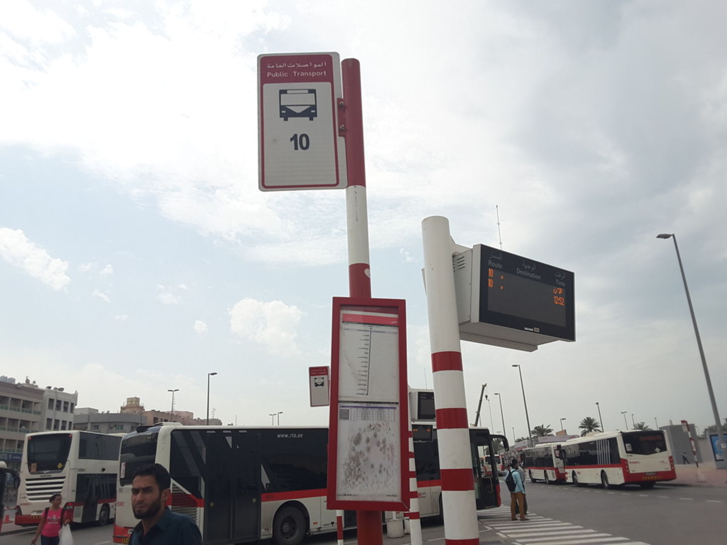 HiDubai-business-gold-souq-bus-station-1-transport-vehicle-services-public-transport-the-palm-deira-dubai-2
