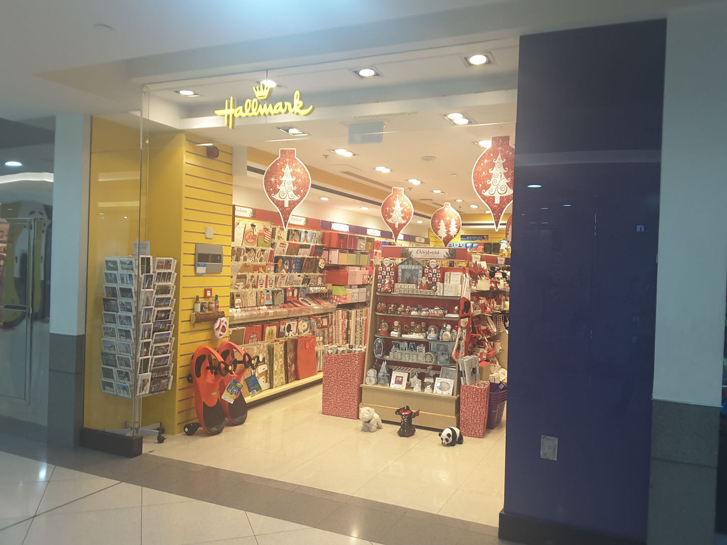 HiDubai-business-hallmark-shopping-souvenirs-gifts-port-saeed-dubai-4