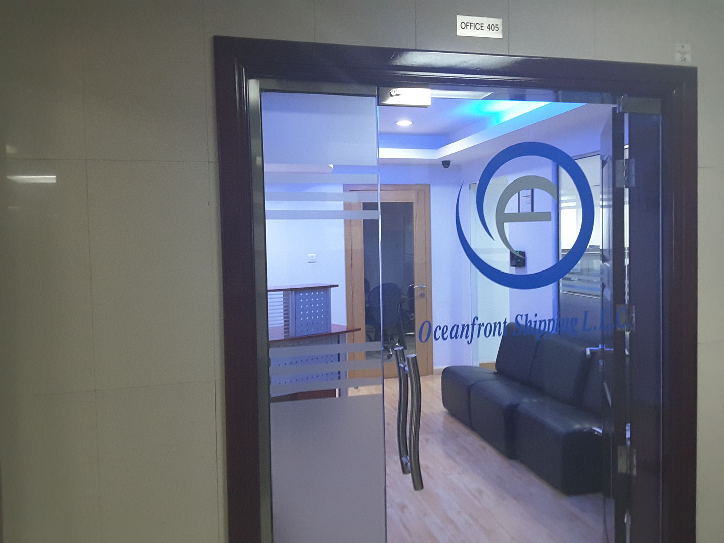 HiDubai-business-oceanfront-shipping-shipping-logistics-sea-cargo-services-al-karama-dubai-2