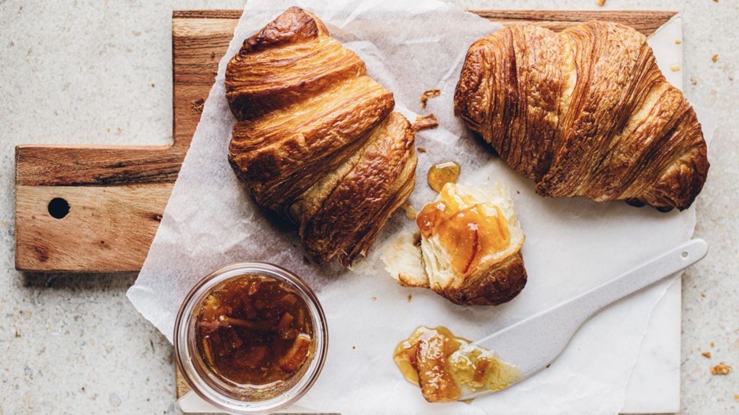 HiDubai-business-spinneys-supermarket-shopping-supermarkets-hypermarkets-grocery-stores-meydan-nad-al-sheba-1-dubai